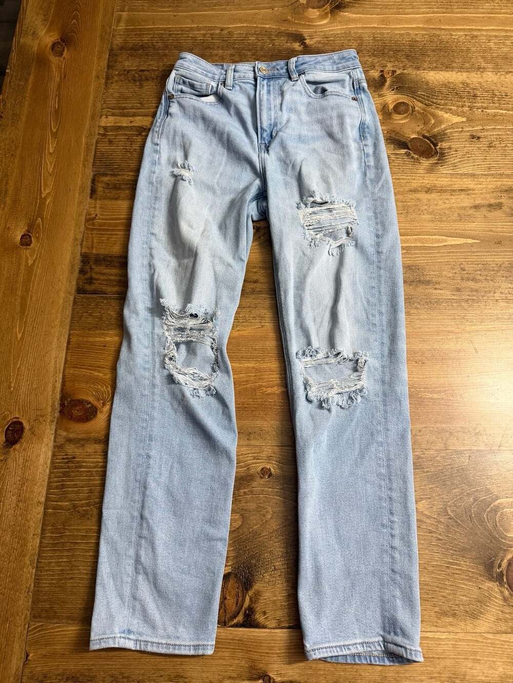 American Eagle Distressed Jeans Size 2